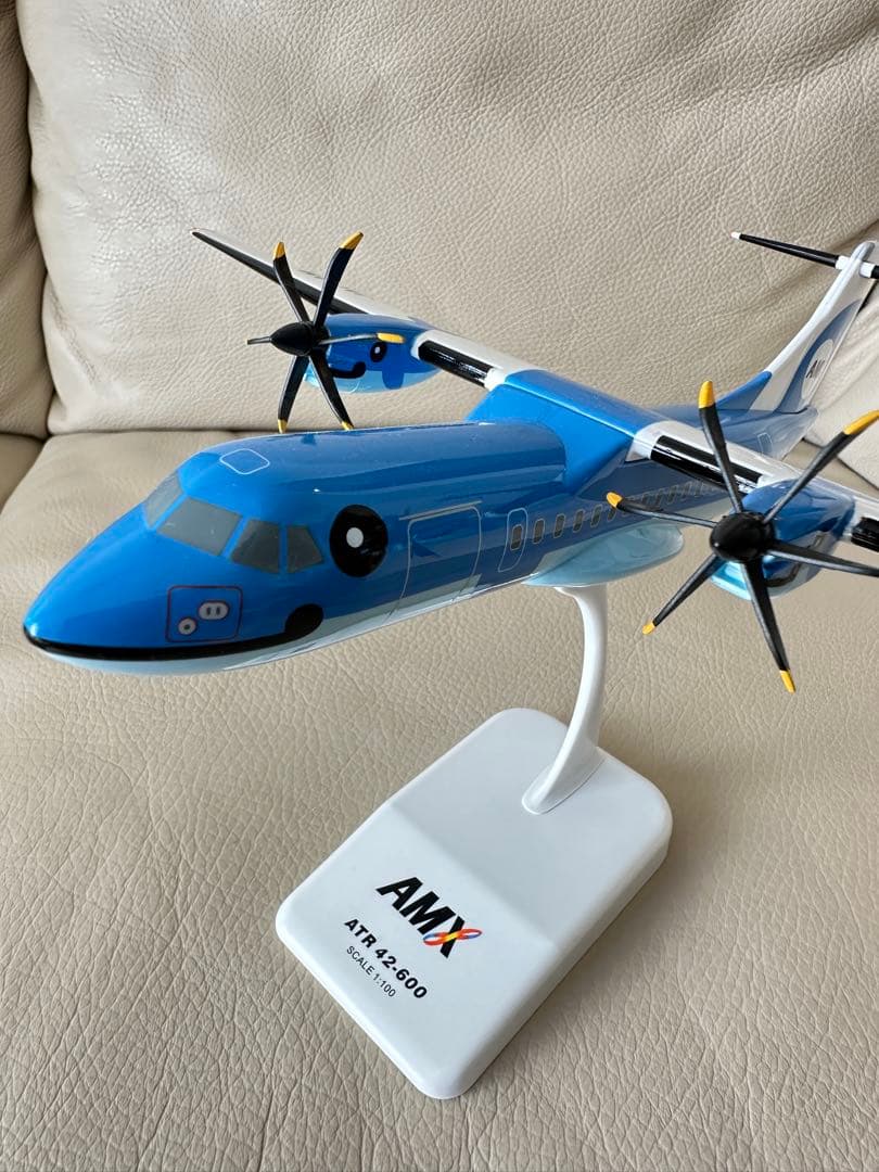 AMX ATR 500 モデル 1/100 スタンド付き