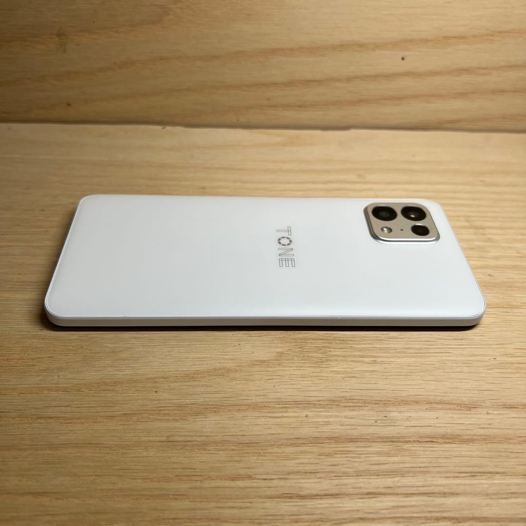 トーンモバイルTONE e22本体 画面割れ H8