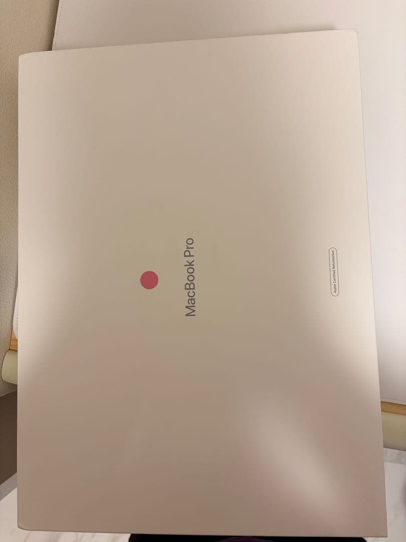 MacBook Pro 16インチ M4Maxチップ / 36GB / 1TB