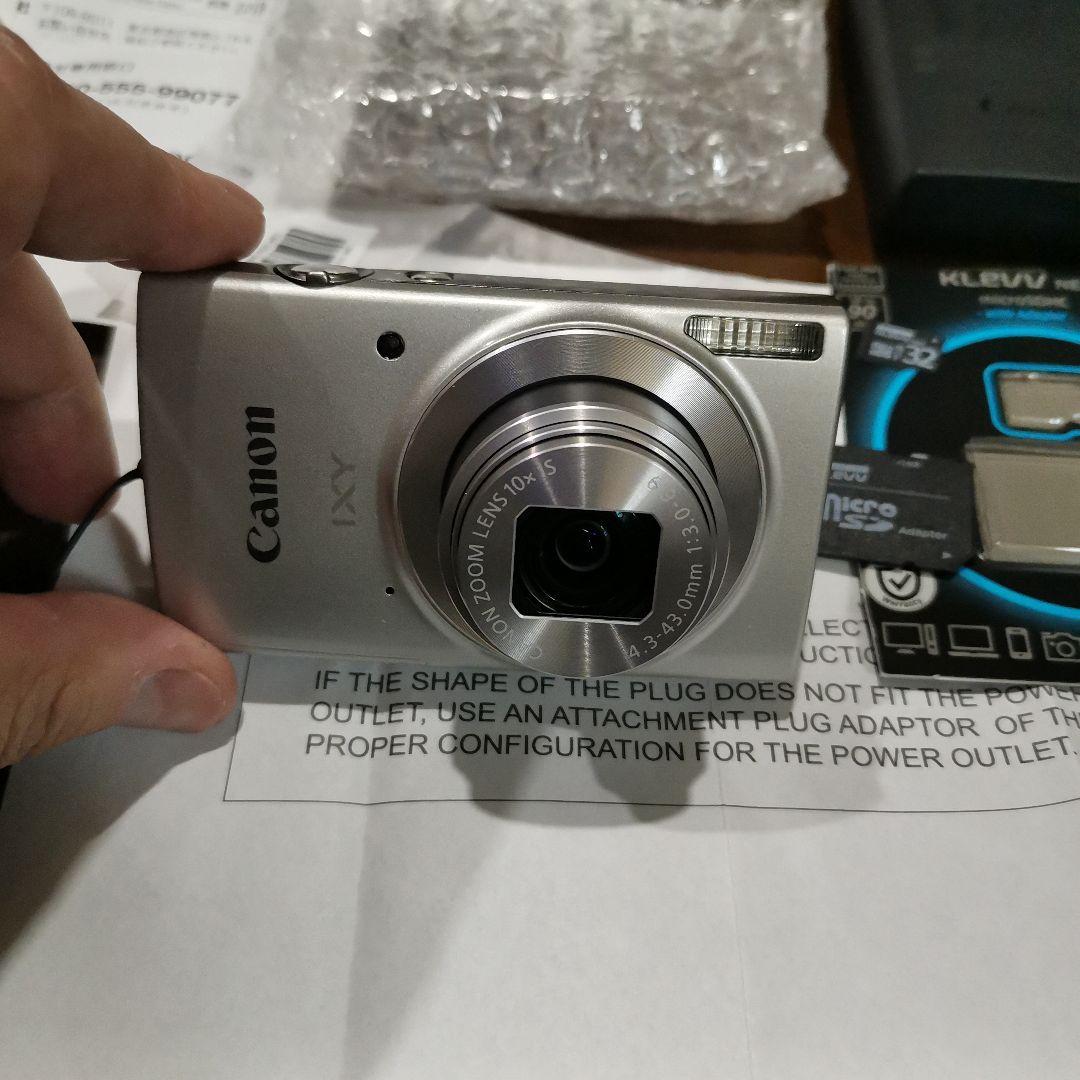Canonデジタルカメラ美品 IXY210シルバー