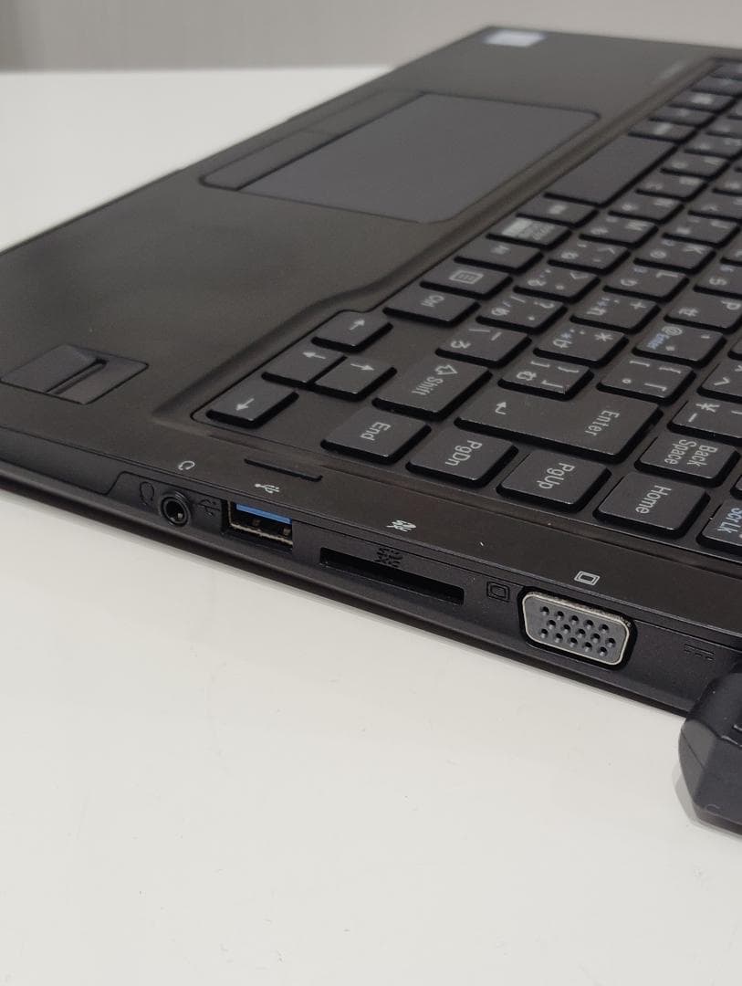 FUJITSU U537 13.3インチ ノートPC