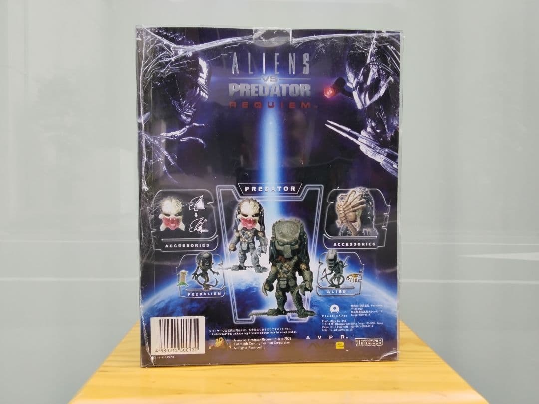 ア*ツ様 Three-B　AVPR　プレデターフィギュア　豆魚雷限定　ステルス