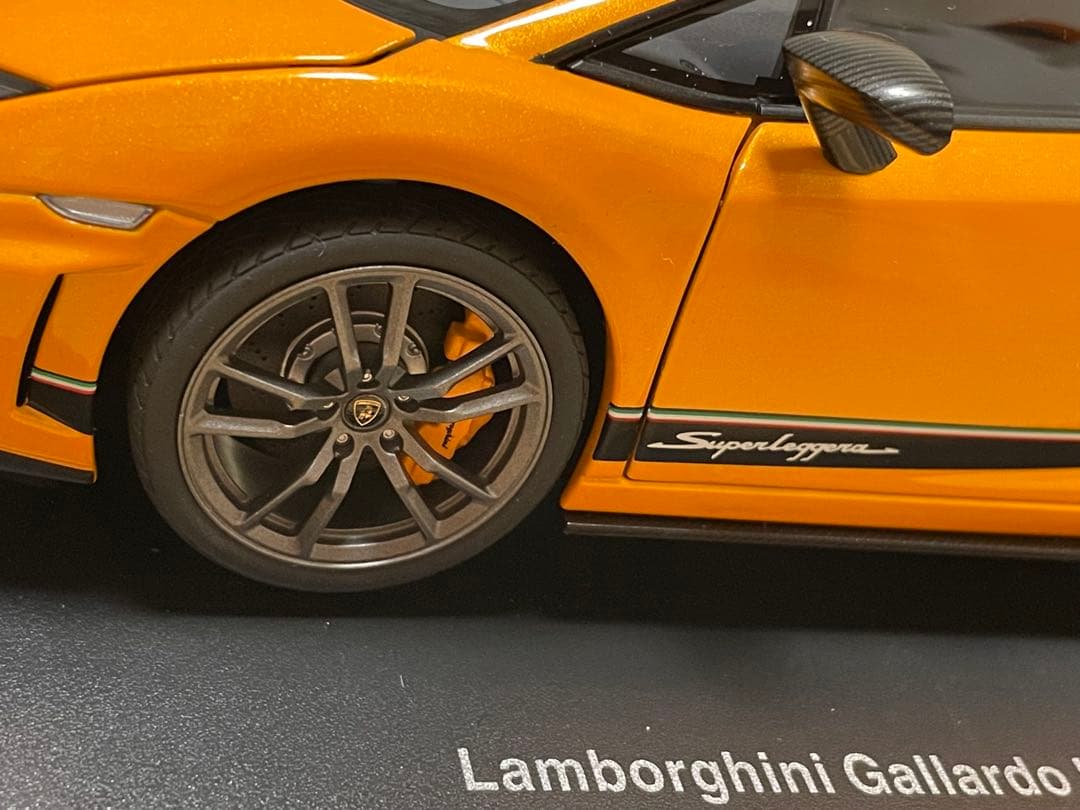【美品】オートアートランボルギーニ ガヤルド LP570-4 スーパーレジェーラ