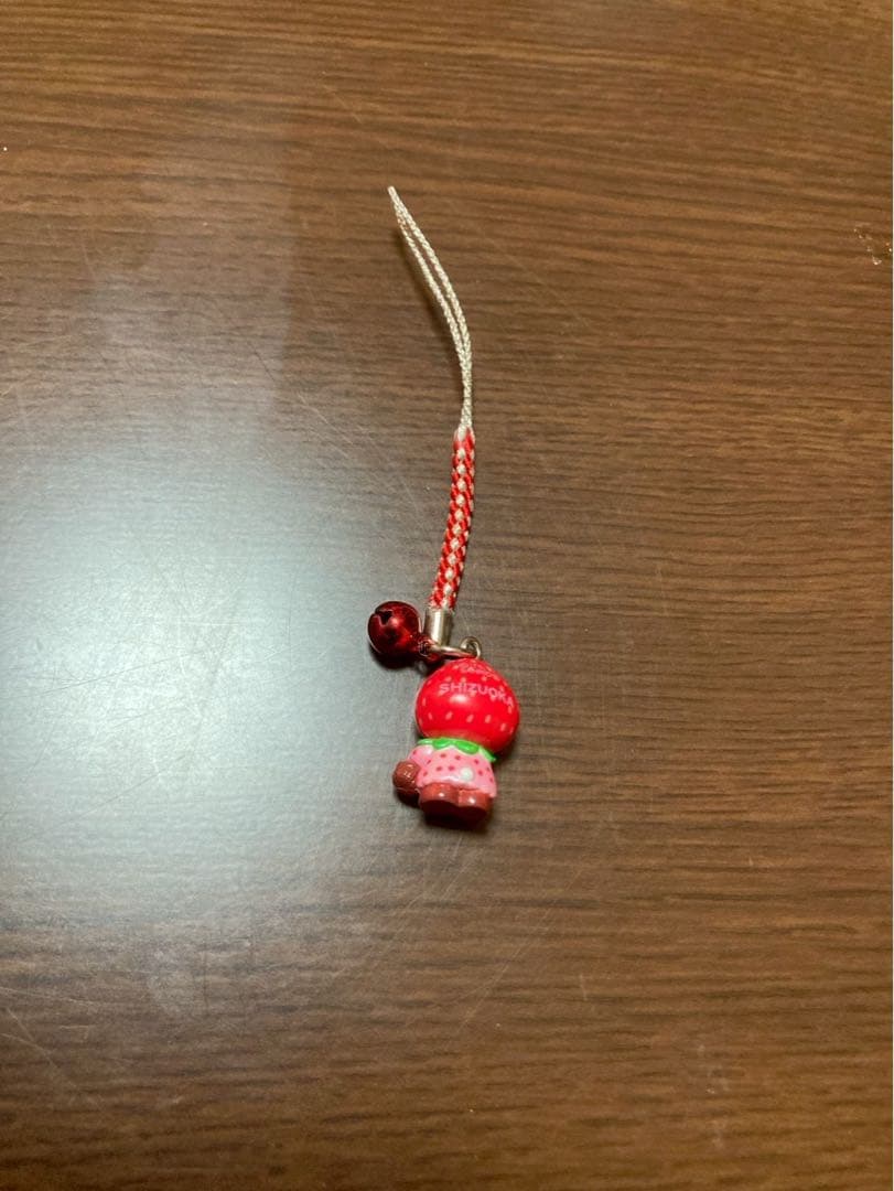 希少 激レア 美品 ご当地 ハローキティ 静岡 いちご ストラップ
