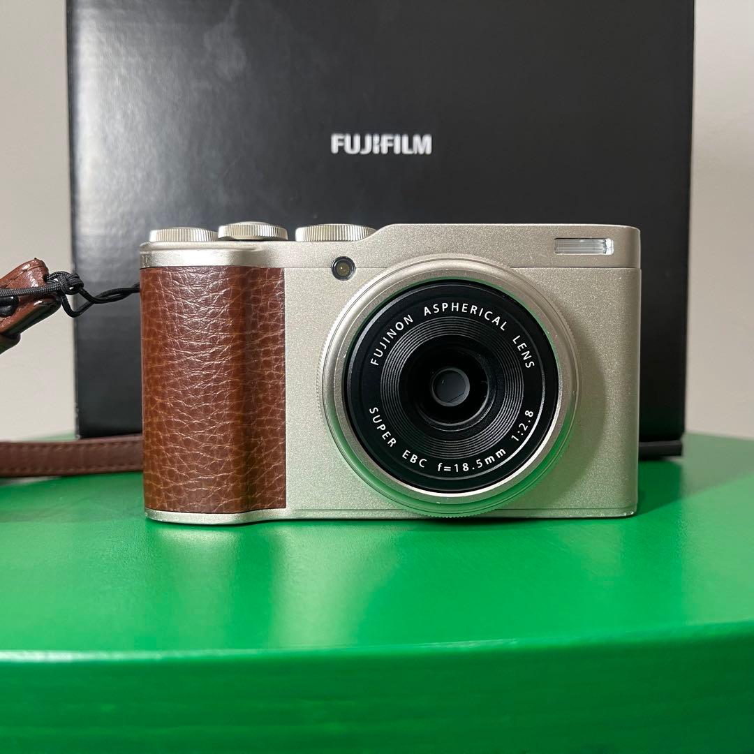 【動作確認済】FUJIFILM X-F10 シャンパンゴールド 元箱付aps-c