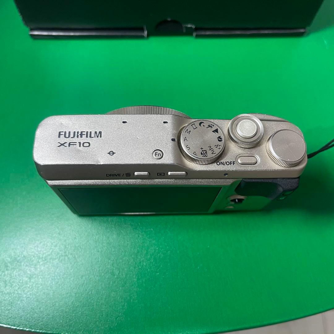 【動作確認済】FUJIFILM X-F10 シャンパンゴールド 元箱付aps-c