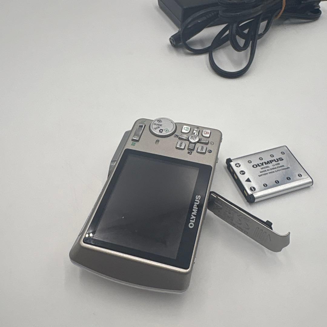 OLYMPUS オリンパス　デジタルカメラ μ750 デジカメ
