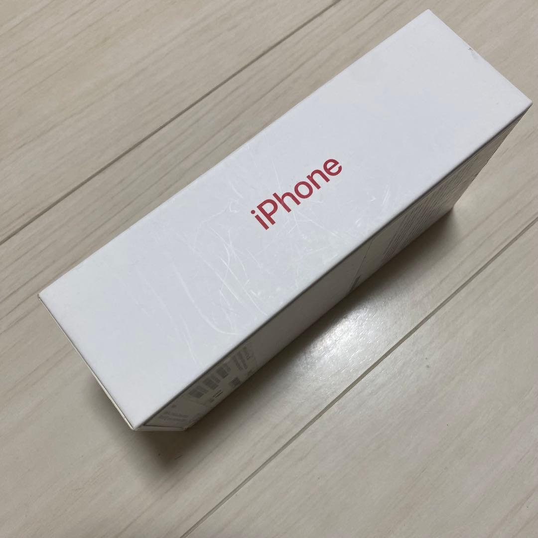 Apple iPhone 7 赤 本体　128GB