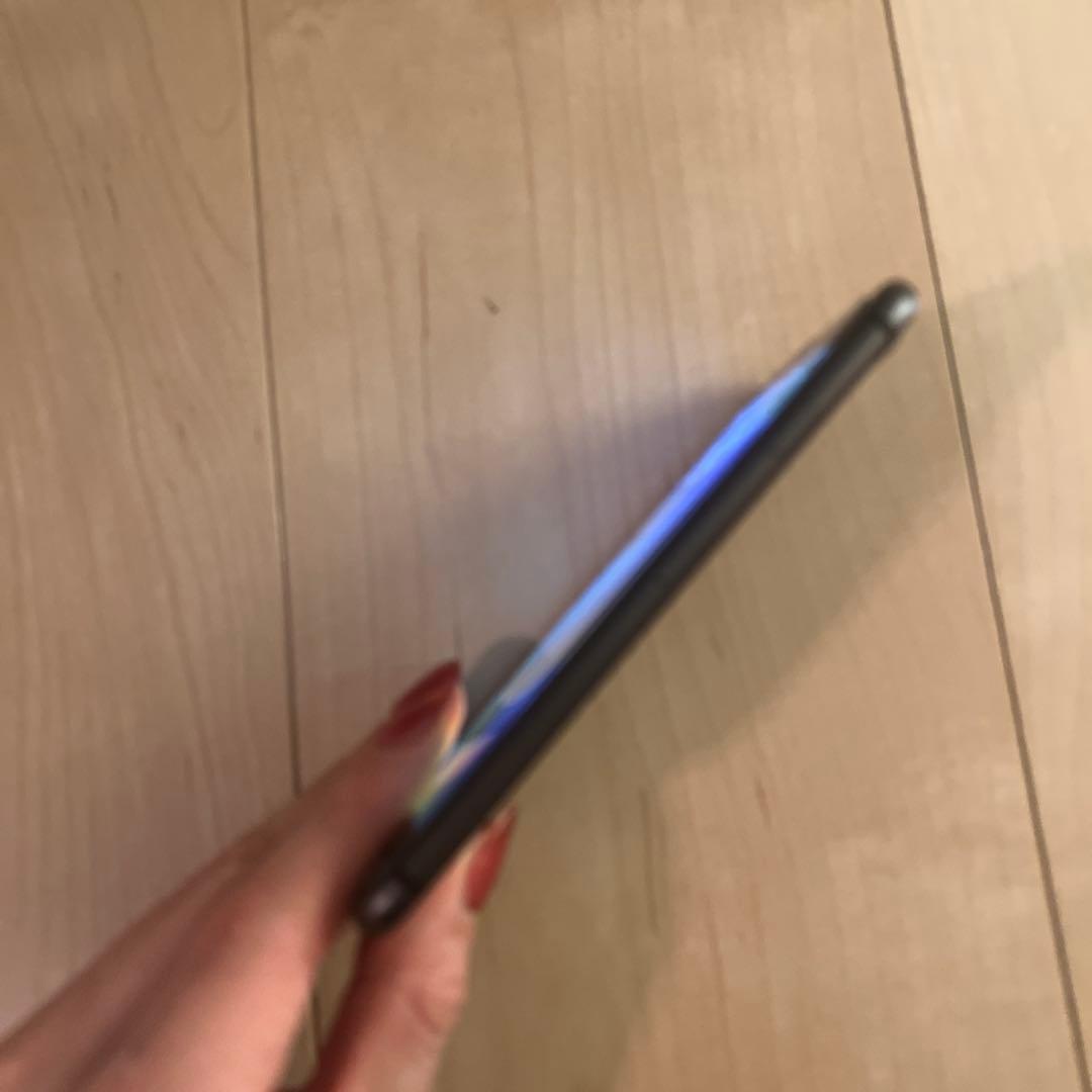 iPhone8 本体　64gb simフリー