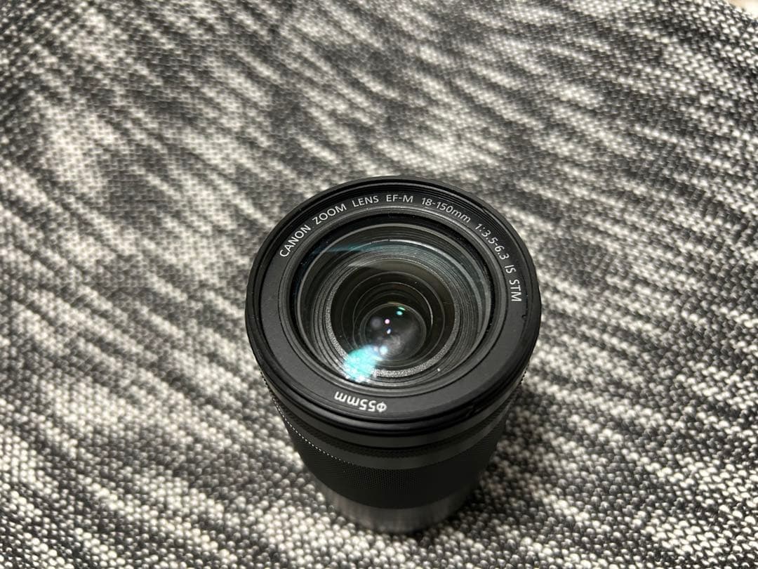 Canon EF-M 18-150mm F3.5〜6.3 IS STM レンズ