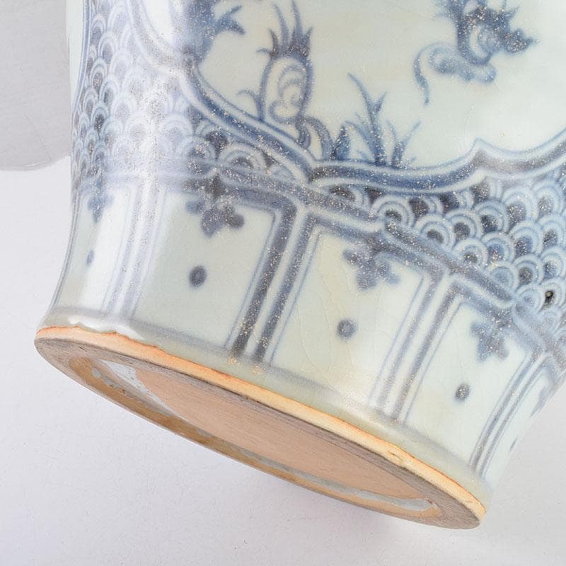 中国　青花　花弁神獣文　花瓶　壺　C　8943A