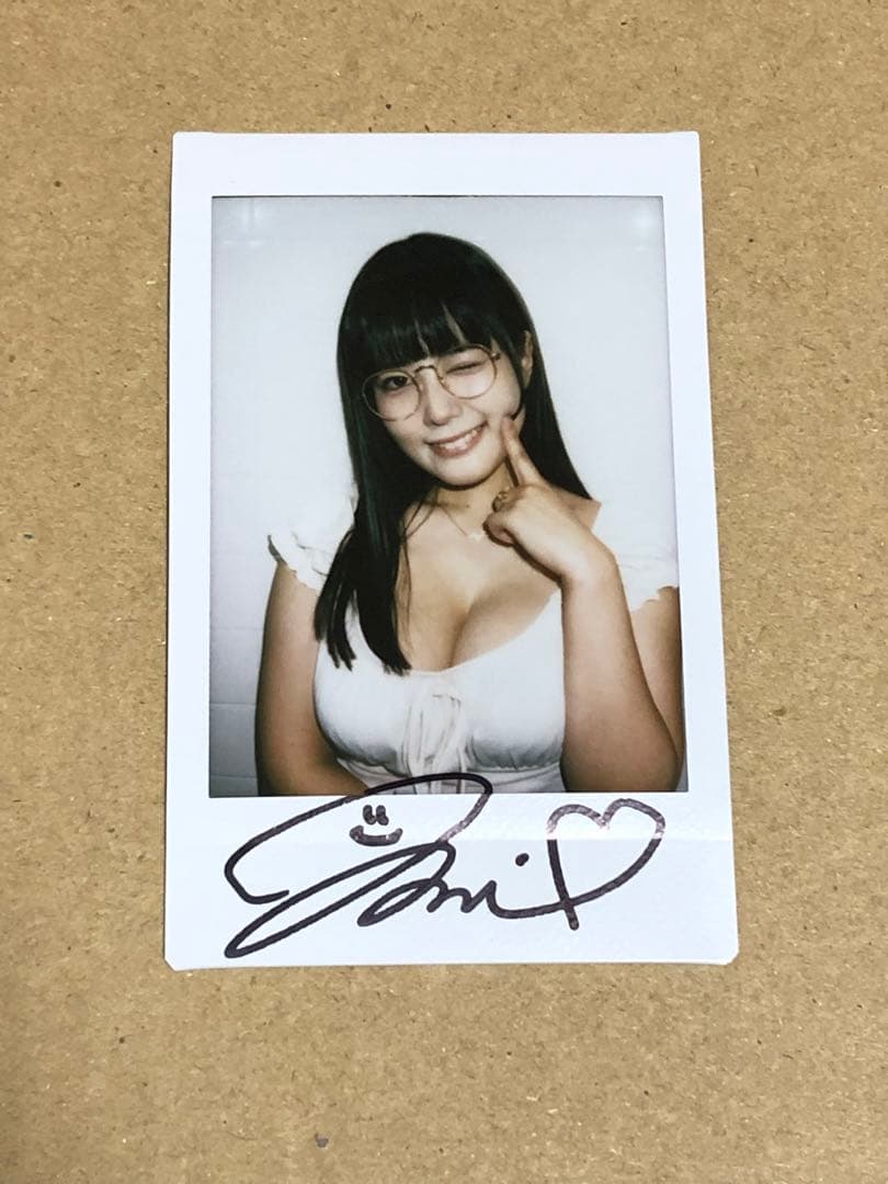 フ*ワ様 「東雲うみ 」直筆サイン入りチェキ＆写真セット