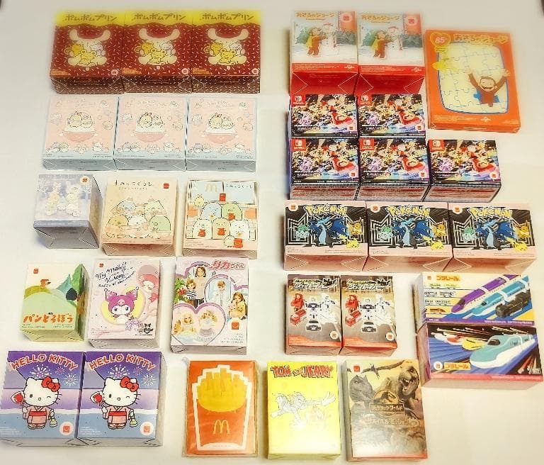 ハッピーセット まとめ売り 71点＋おまけ2点(チェンソーマン・進撃の巨人)