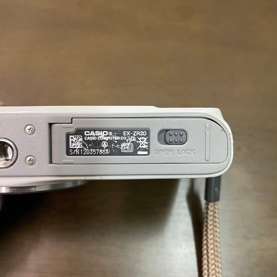 【送料無料】CASIO EXILIM EX-ZR20