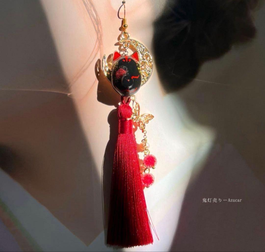 彼岸花柄の黒狐面と鬼灯と桜の和風ピアス イヤリング　春アクセサリ