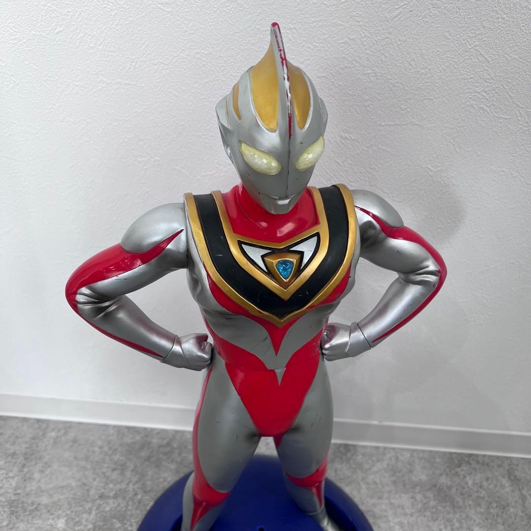 京本コレクション ウルトラマンガイア（V2） フィギュア 50cm