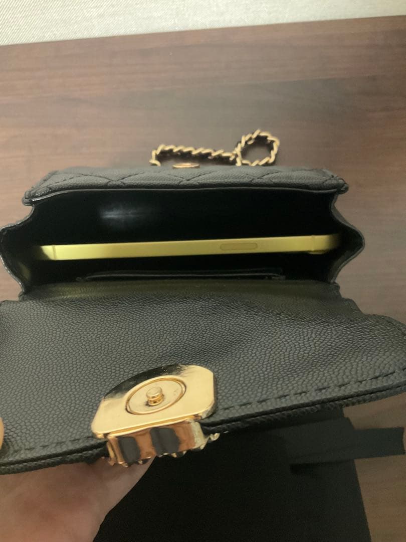 CHANEL ノベルティ ブラックレザー ショルダーバッグ