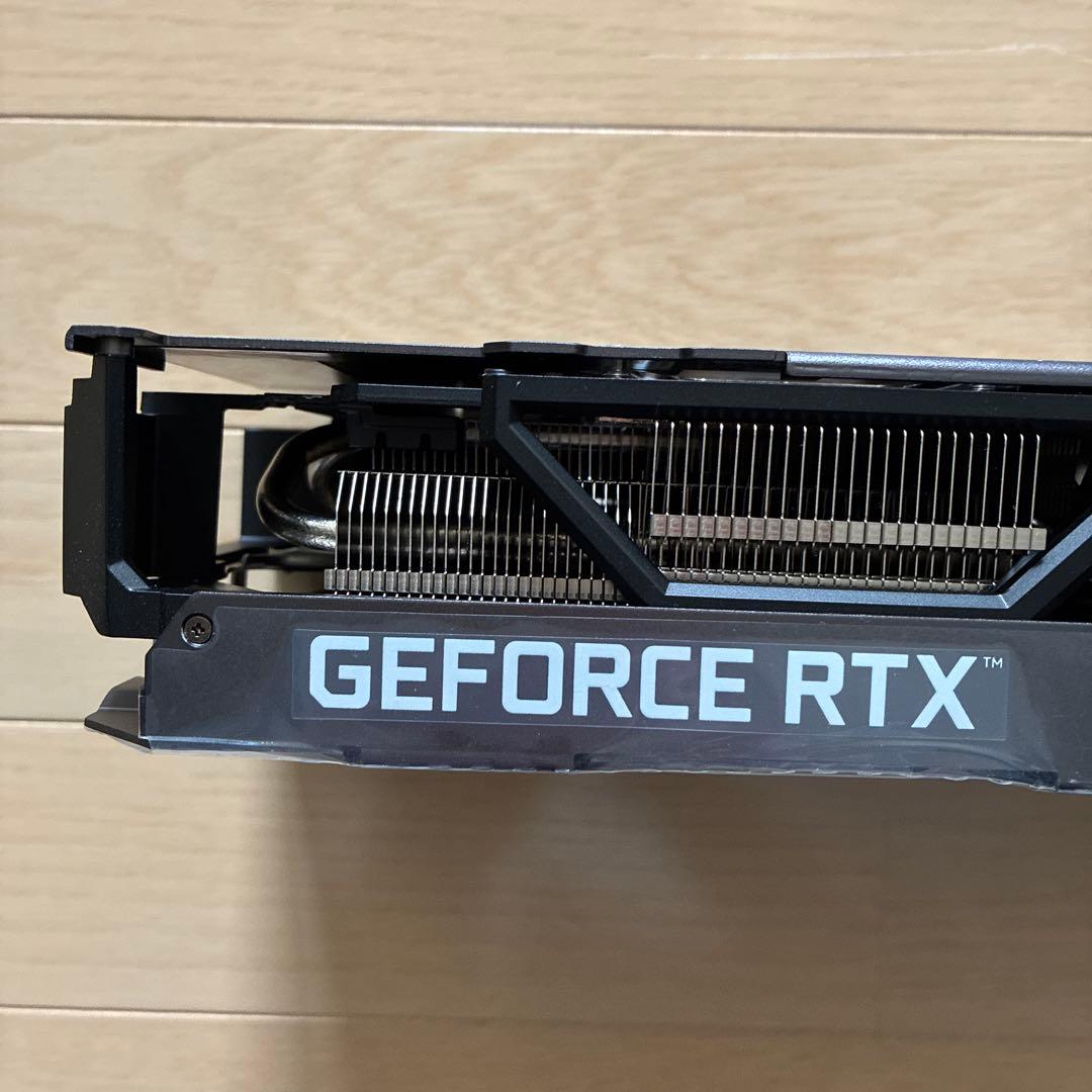 ASUS TUF GAMING RTX 4090 ヒートシンク　ファン　LED