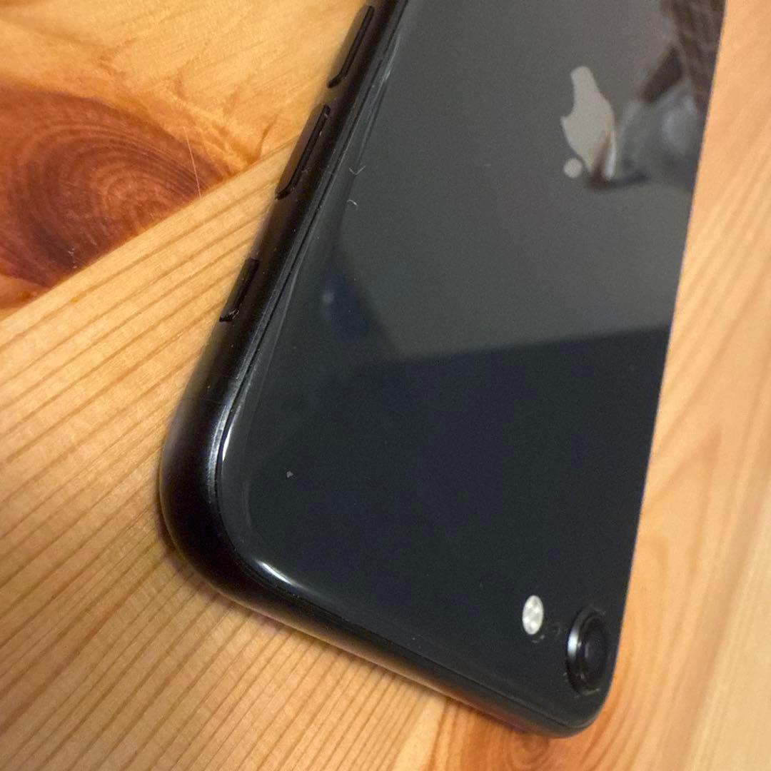 iPhone SE(第2世代)64GBバッテリー84% SIMロックなし