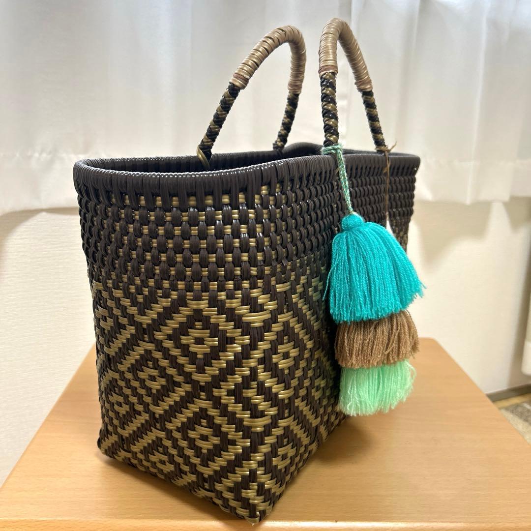 メルカドバッグ タッセル付き