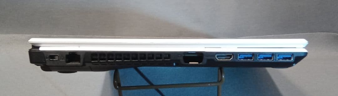 Windowsノート本体 LIFEBOOK AH45 Windows11 SSD240G 8GB