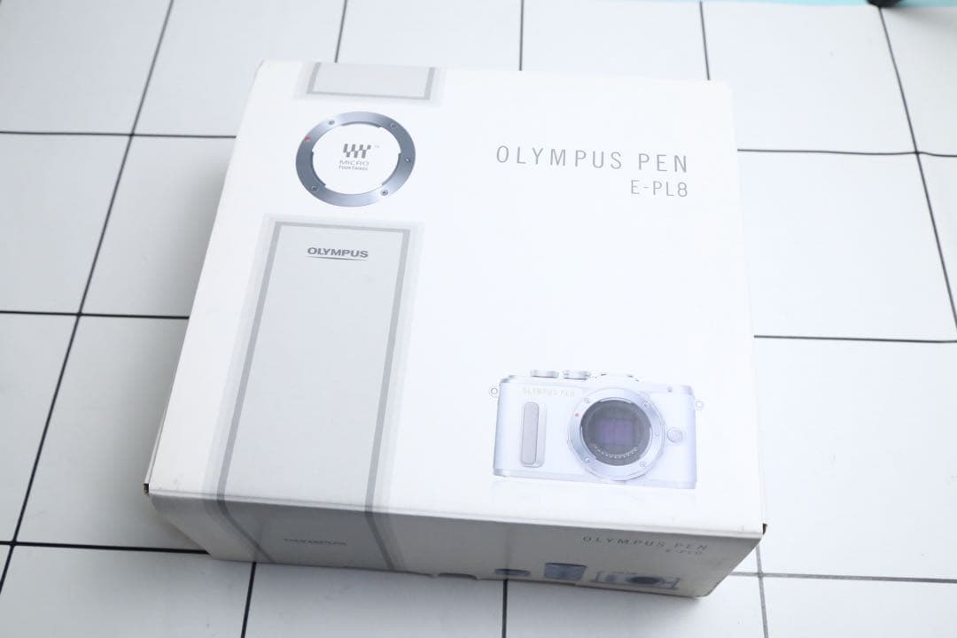 美品✨OLYMPUS PEN E-PL8 Wズームレンズ フルセット❗️