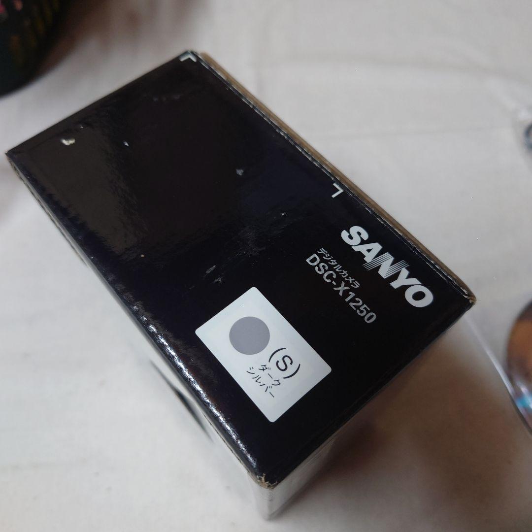 SANYO DSC-X1250 デジタルカメラ