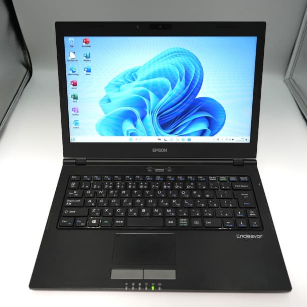 軽量 ★ 美品 13.3 EPSON Office i7 8GB SSD128
