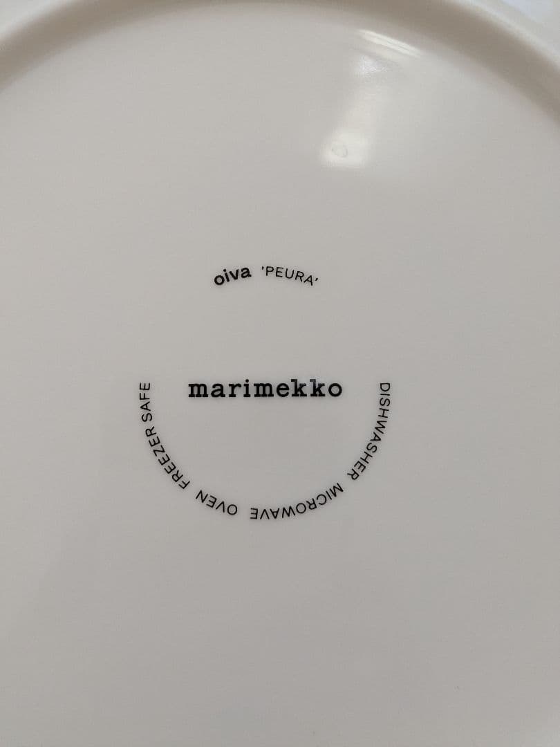新品未使用　marimekko　お皿 約20cm