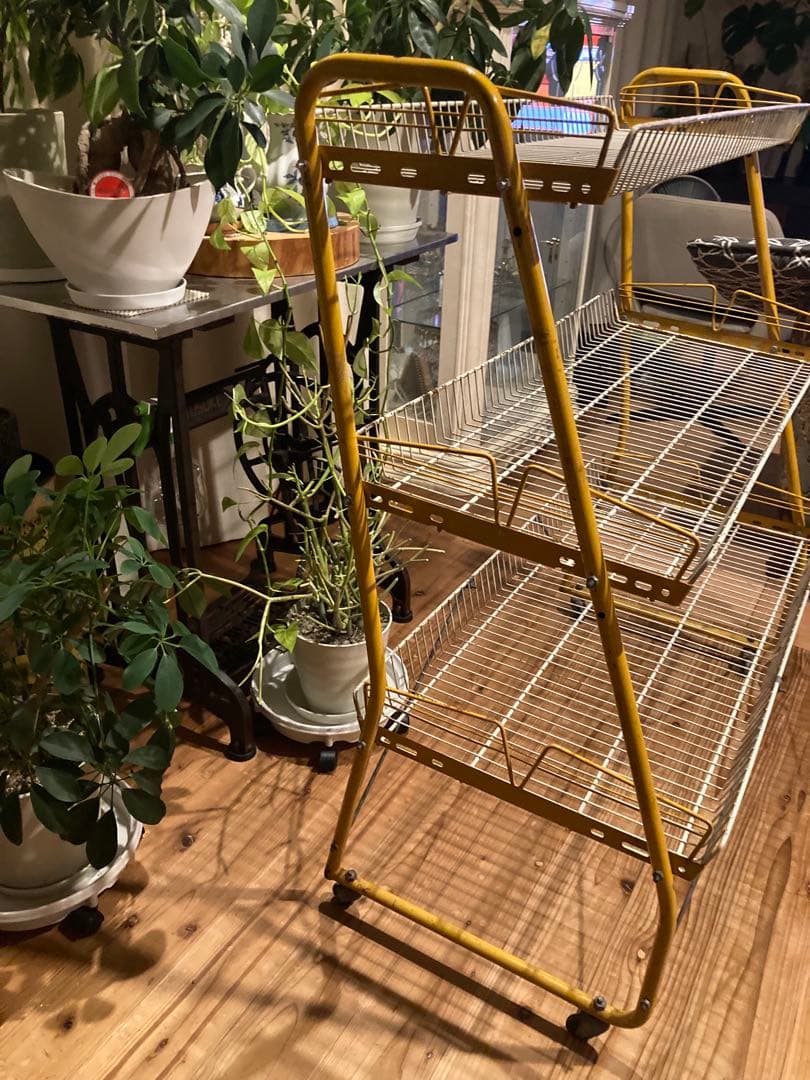 昭和レトロ　ワイヤーラック3段仕様　キャスター付ガーデニング　シャビーラック13