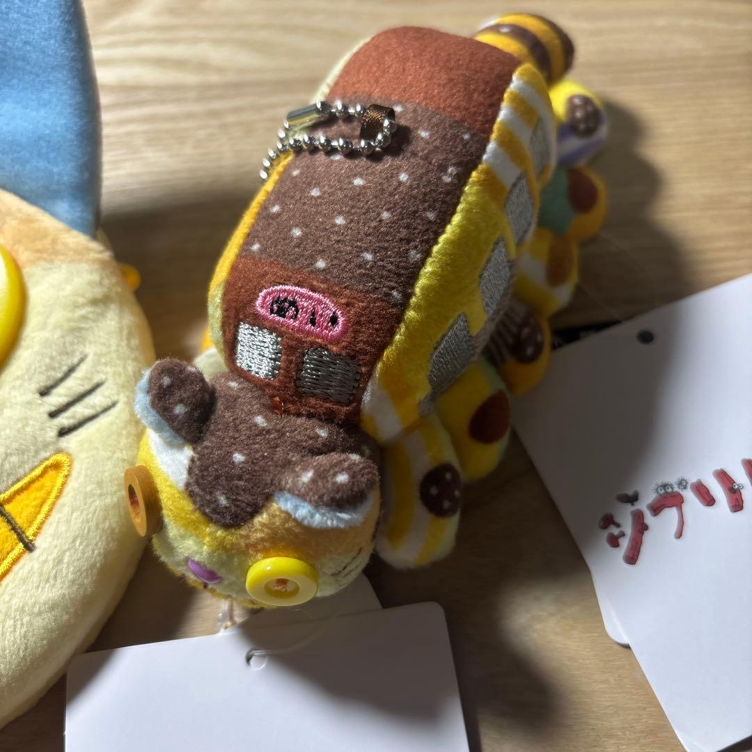 ジブリパークオリジナル　ネコバスダイカットポーチ＆ネコバスぬいぐるみセット