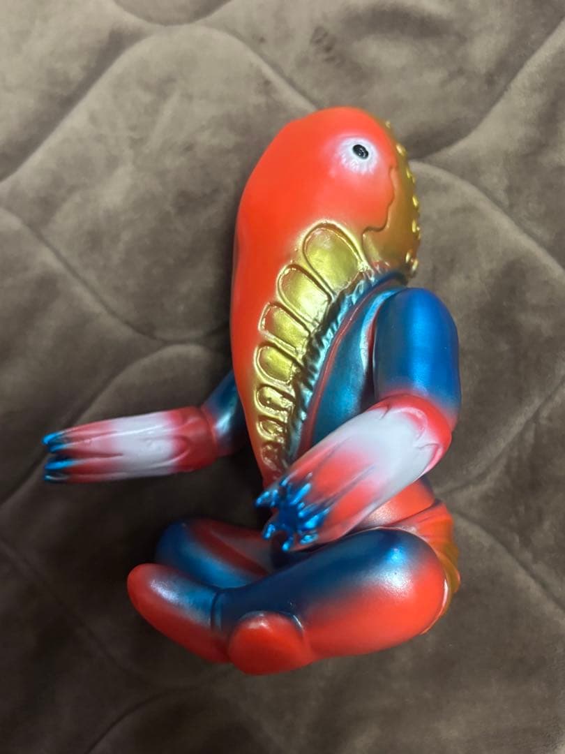 H*e様 ブルマァク　Sウルトラセブン（シルバー）　メトロ星人ちゃぶ台付き（レッ