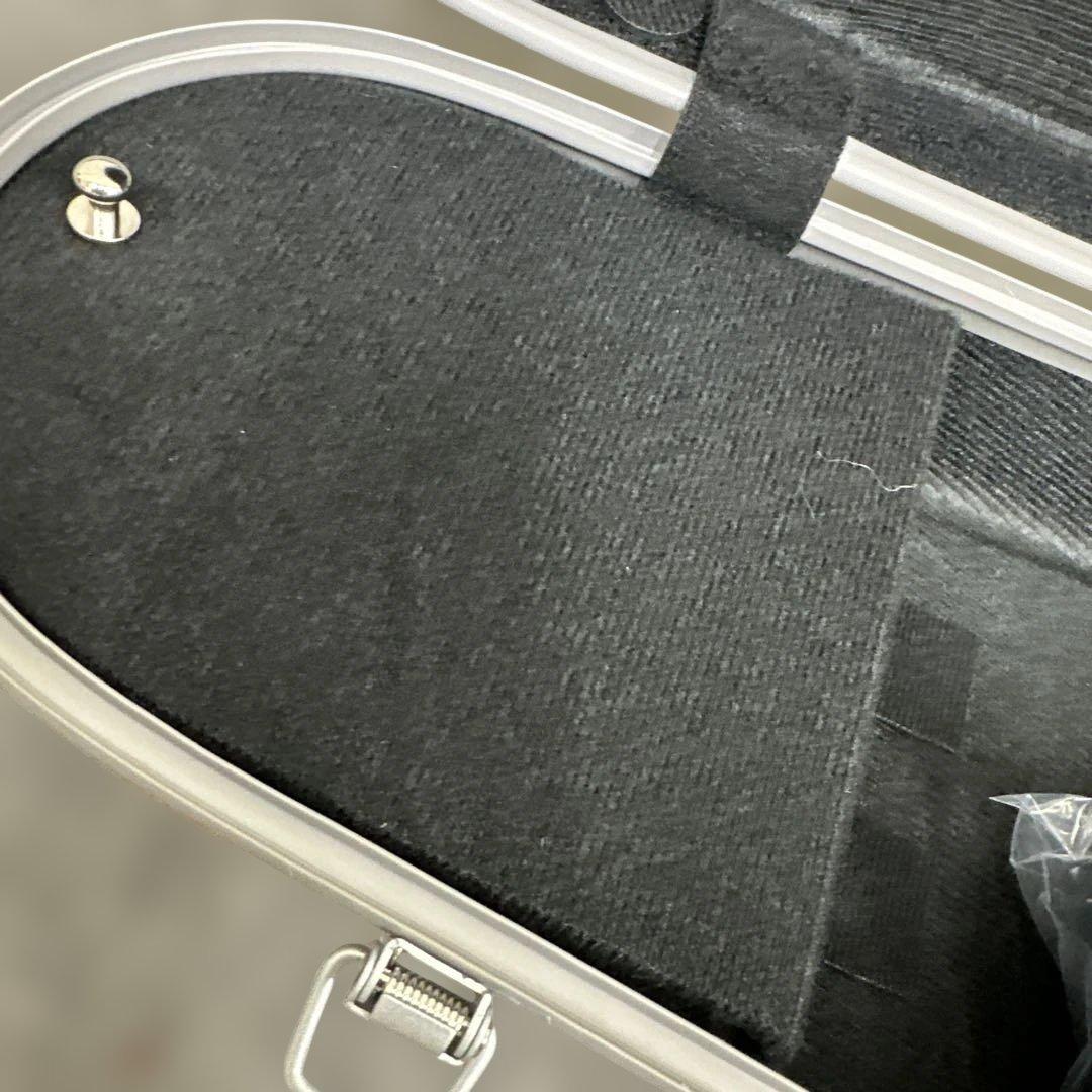 新品イーストマン バイオリンケース　ミルクティーグレーフレーム