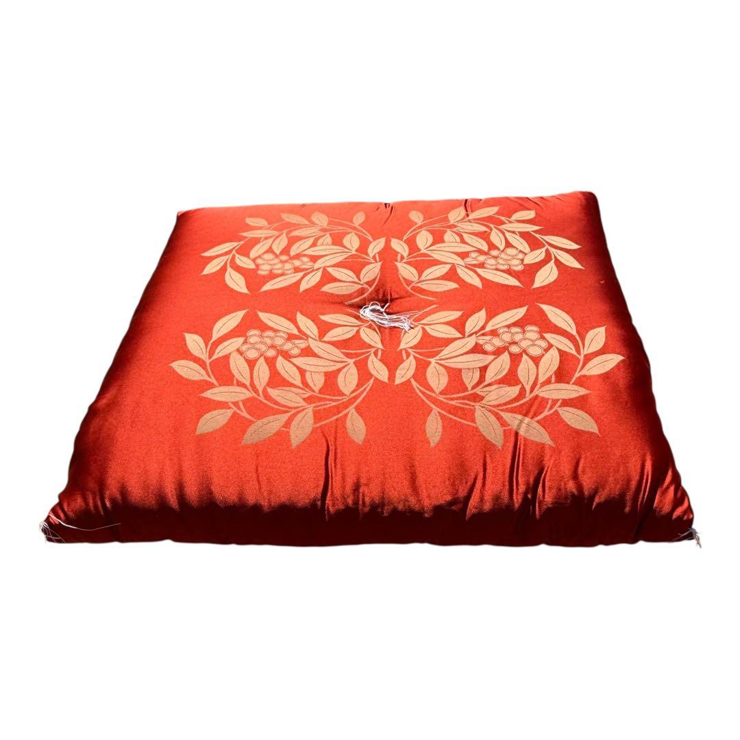 【美品】高級座布団 6枚セット 桐箱風収納箱付き 来客用 和室 仏前 座敷用