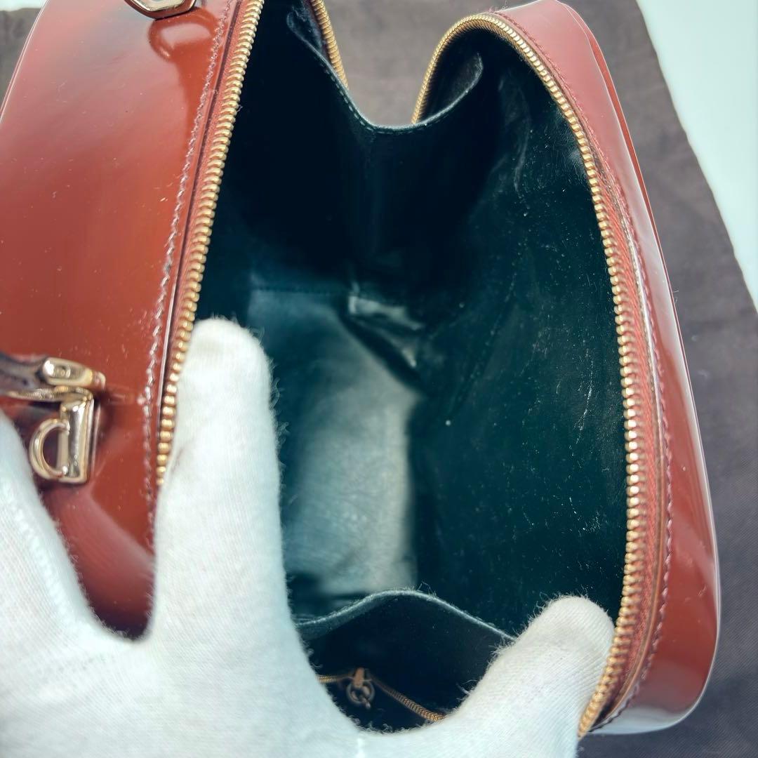 極美品グッチ2wayショルダーバニティバッグ　バンブーエナメルパテントレザー