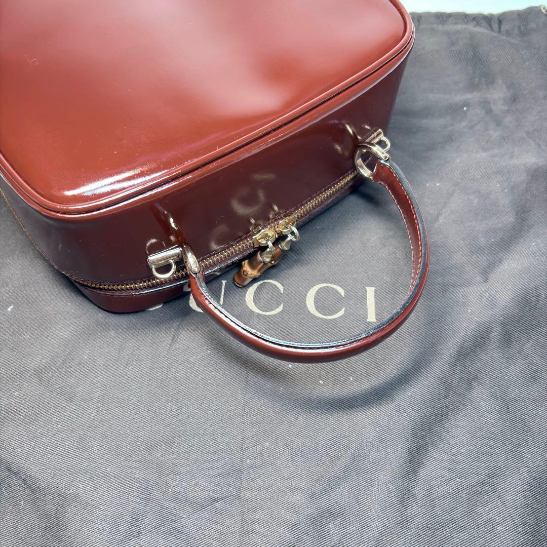 極美品グッチ2wayショルダーバニティバッグ　バンブーエナメルパテントレザー