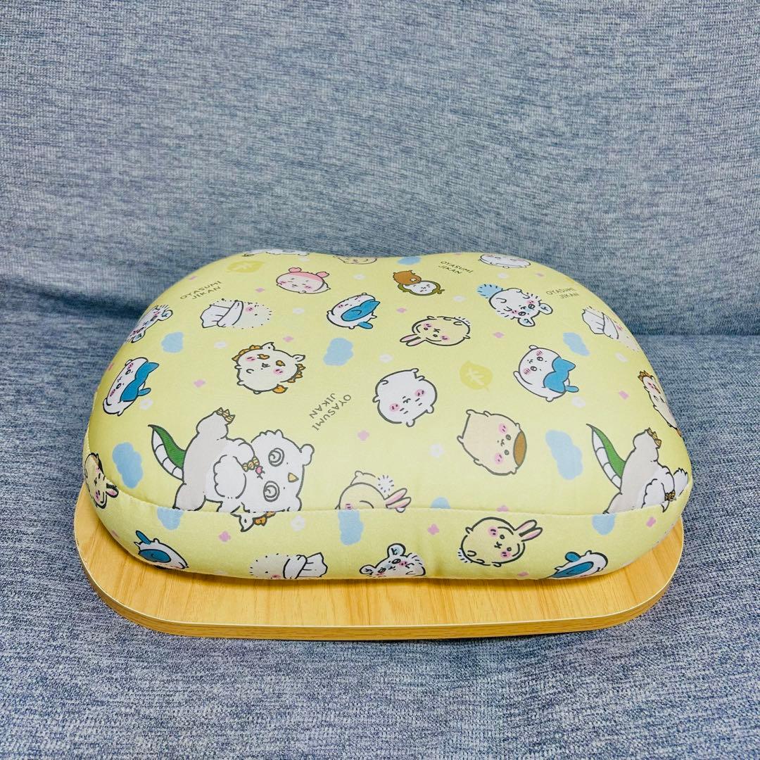 中古2点まとめ売り　ちいかわ　うさぎ　クレープくじA賞　ビーズクッションテーブル