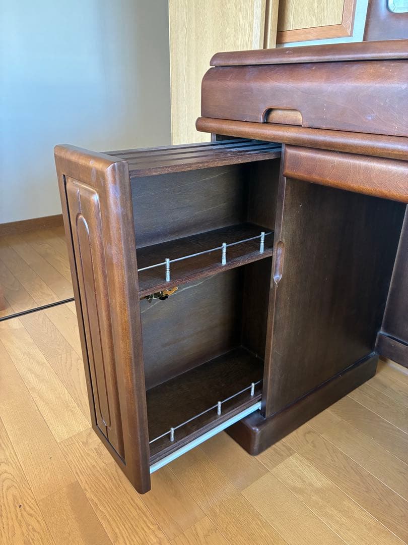 【アンティーク】鏡台　三面鏡　ドレッサー　化粧台　収納スペース多数(イス売却済)