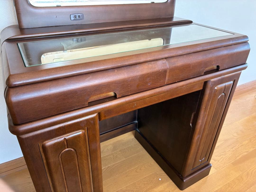 【アンティーク】鏡台　三面鏡　ドレッサー　化粧台　収納スペース多数(イス売却済)