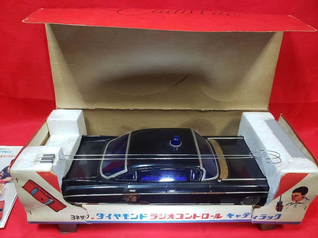 ヨネザワ ダイヤモンド　ラジコン　覆面パトカー？ キャディラック　４６cm！