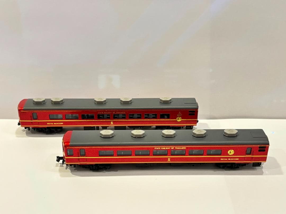 タイ国鉄 14系 ロイヤルブロッサム タイプ KATO加工品 (10-1138)