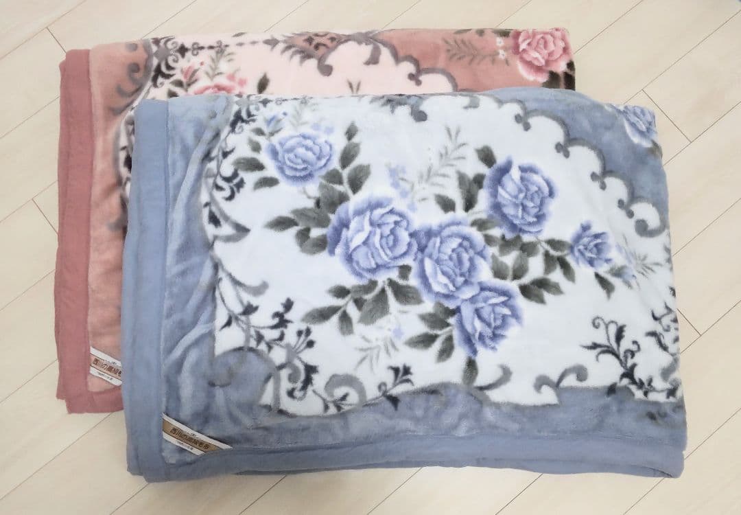 西川の高級毛布　シングル　2枚セット　ピンク、ブルー