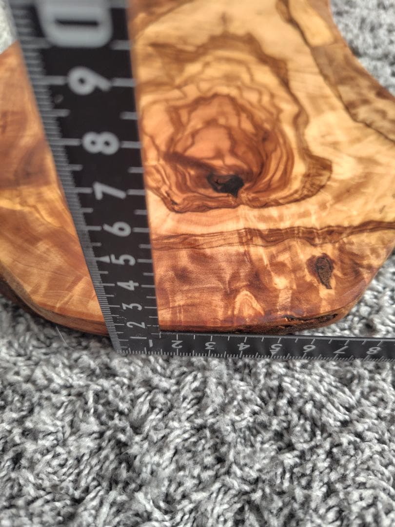 一点もの 木目濃い アルテレニョ オリーブウッド カッティングボード