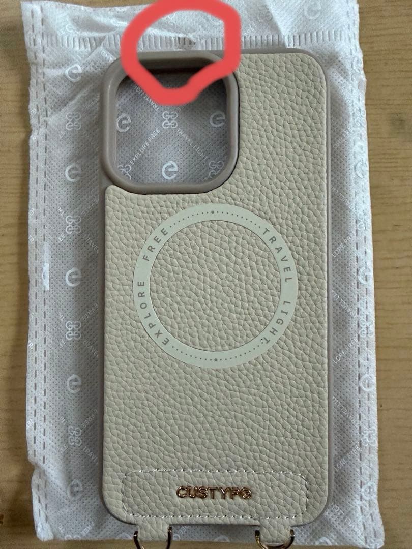 ほぼ未使用CUSTYPE iPhone15proMAX専用ショルダーつきケース