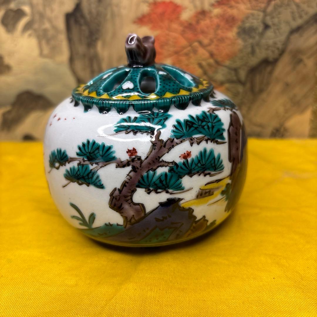 色絵山水　香炉　三代為吉 三ツ井詠一　　共箱　共琹　美品　人気作家　1058