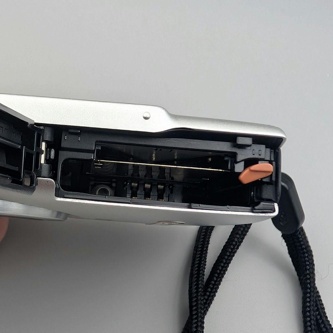 Canon IXY 110F シルバー CCD Wi-Fi 動作品