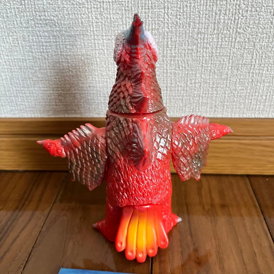 ヤモマーク　ブラックピジョン　ソフビ　怪獣