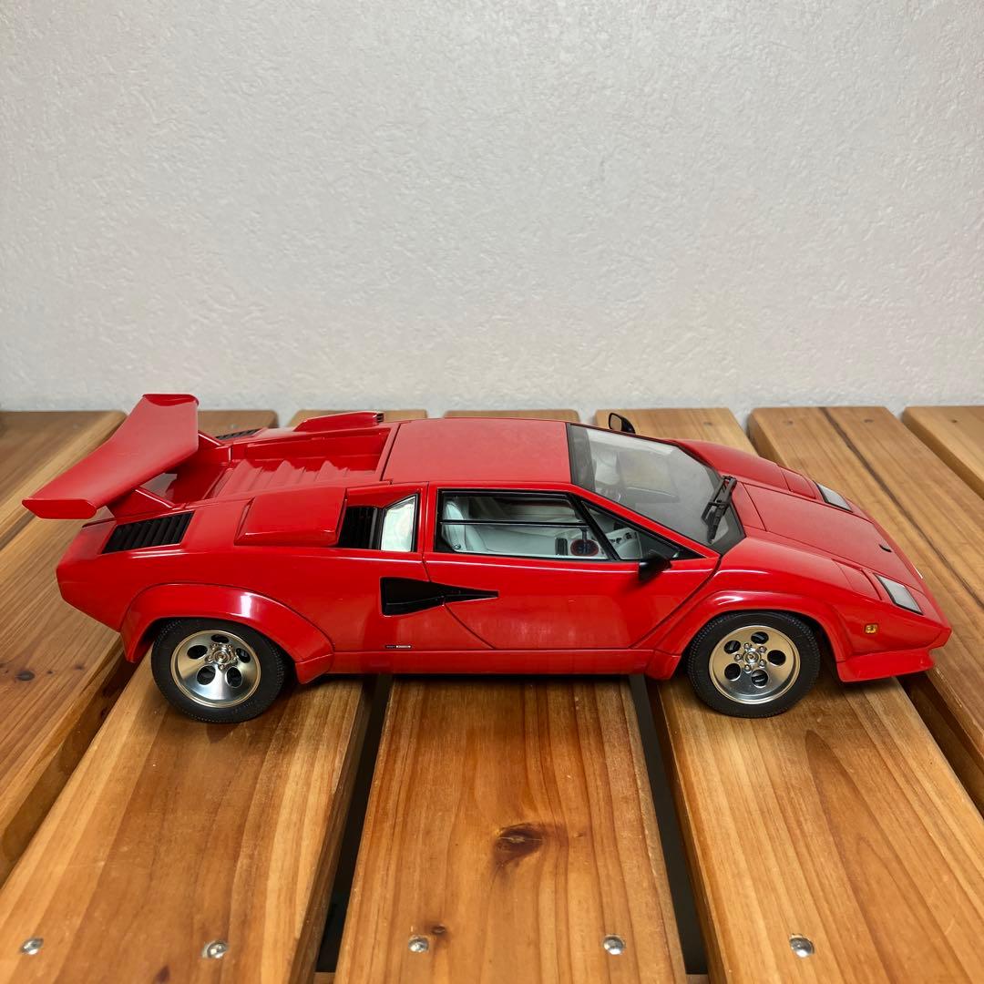 希少オートアート 1/18 ランボルギーニ カウンタック 5000S Red