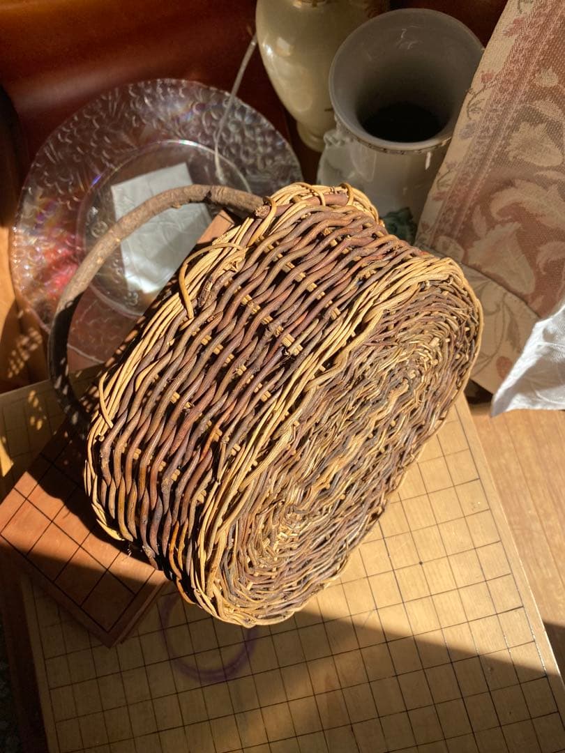 天然素材の円形バスケット 籠 バスケット カゴ 手作りバスケット