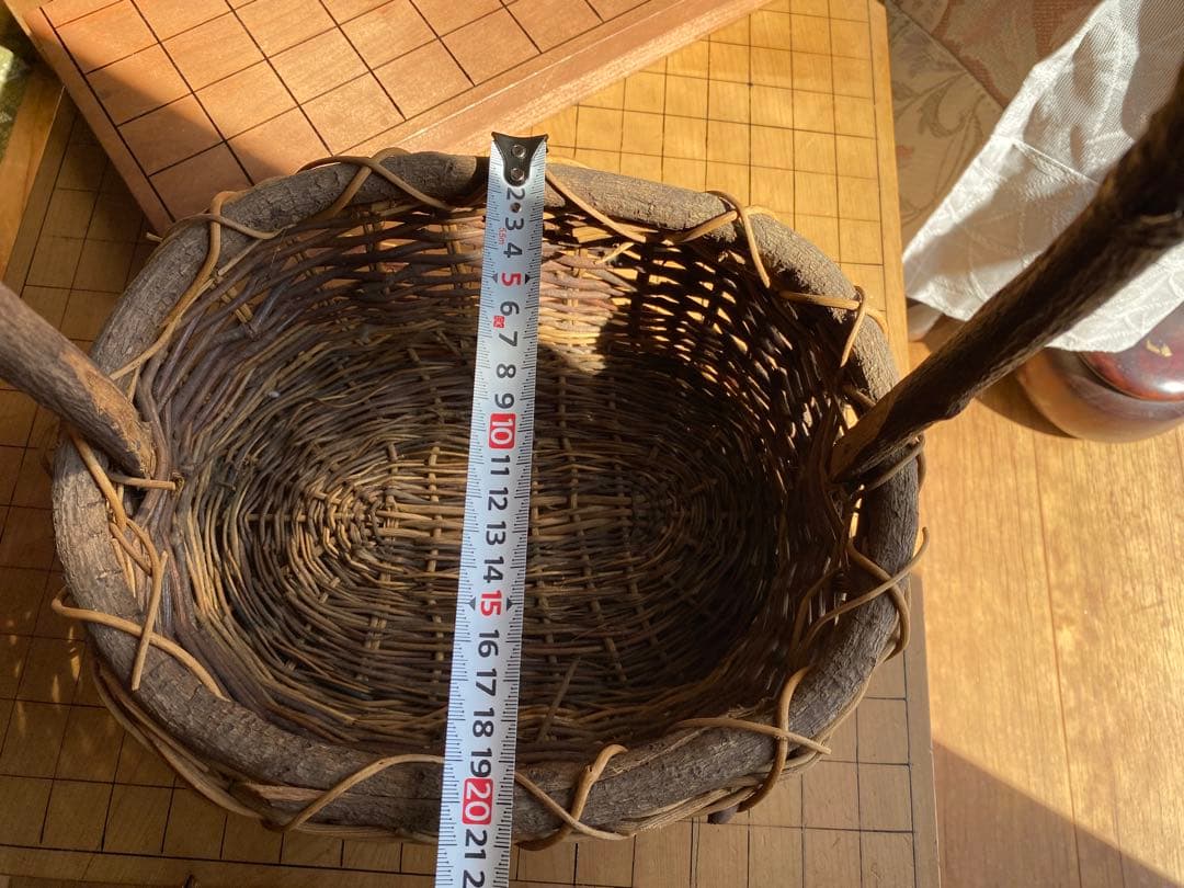天然素材の円形バスケット 籠 バスケット カゴ 手作りバスケット
